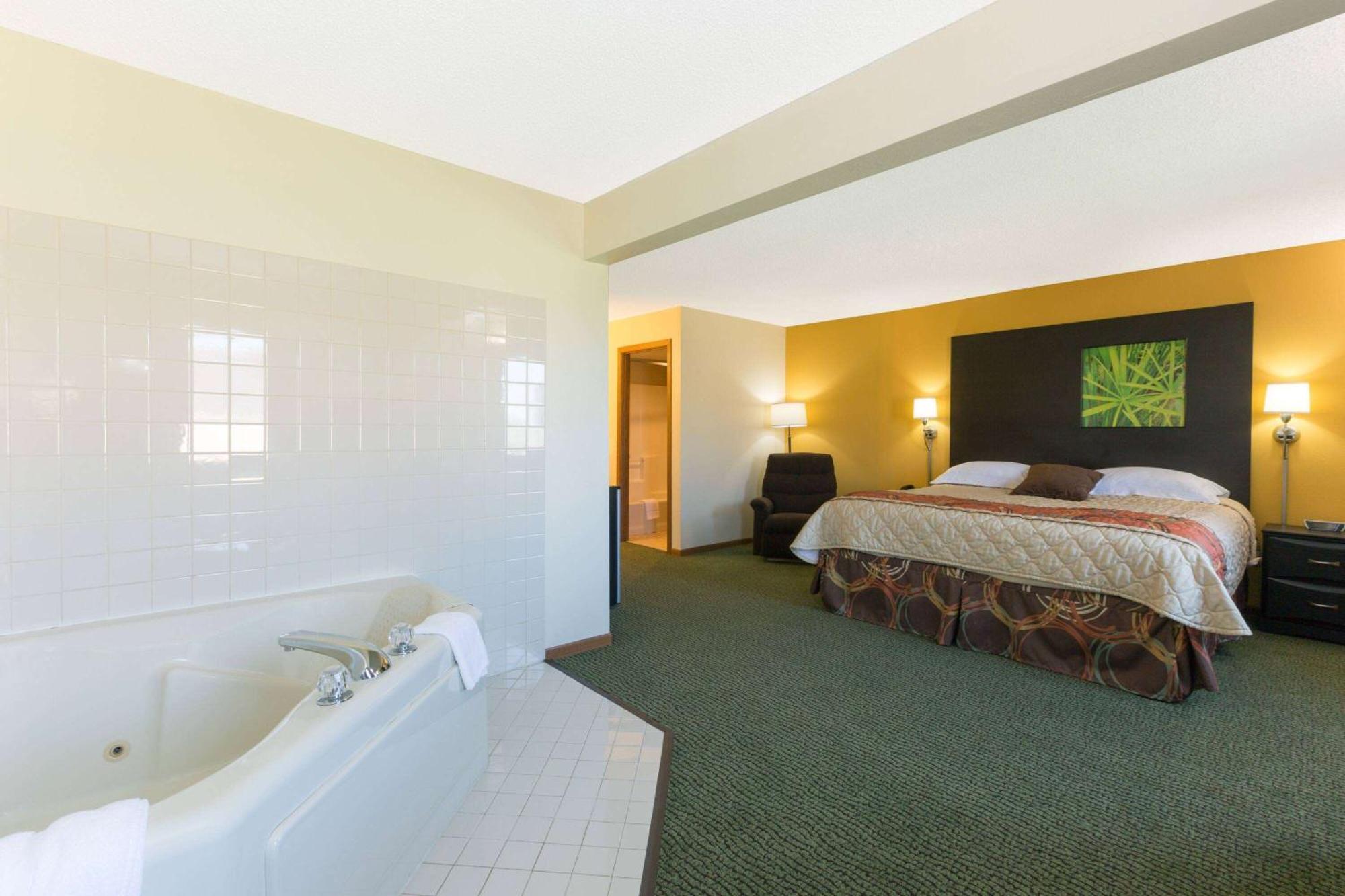 Super 8 By Wyndham Perry Ia Exterior foto